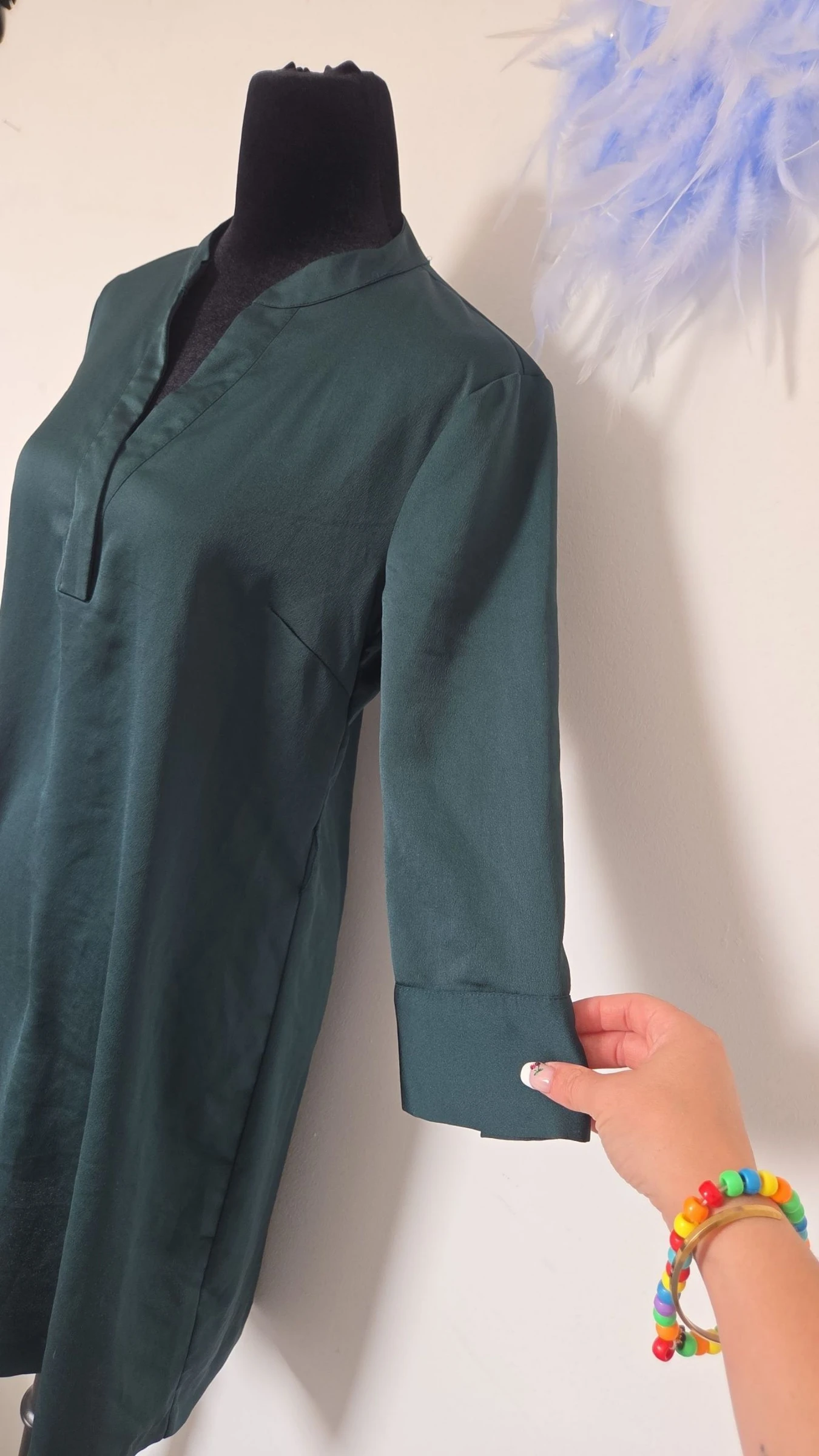 Groene satijnen jurk met 3/4 mouwen en V-hals ●Maat 36 S●🌸 – photo 4